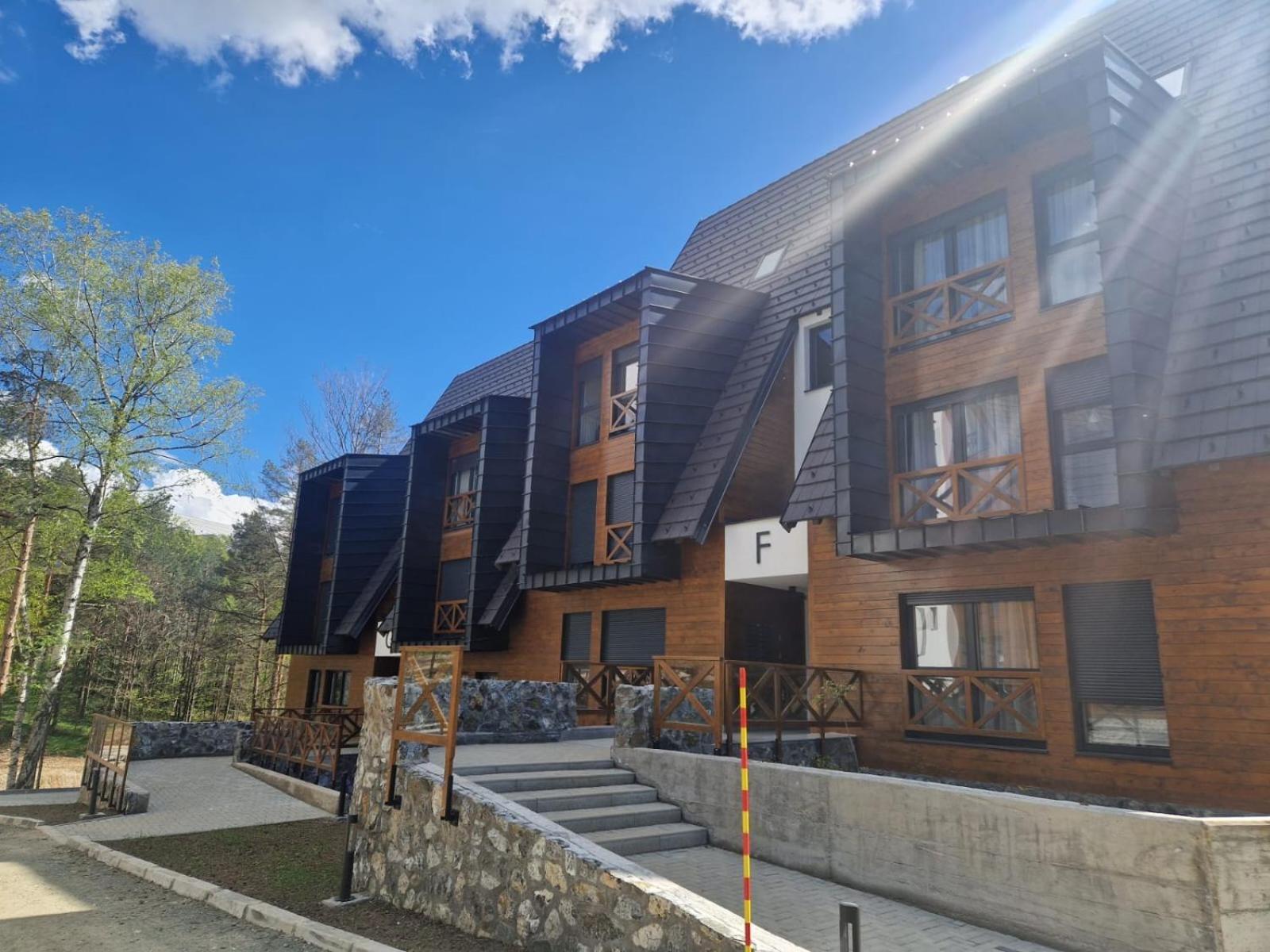 Apartment Divcigora *