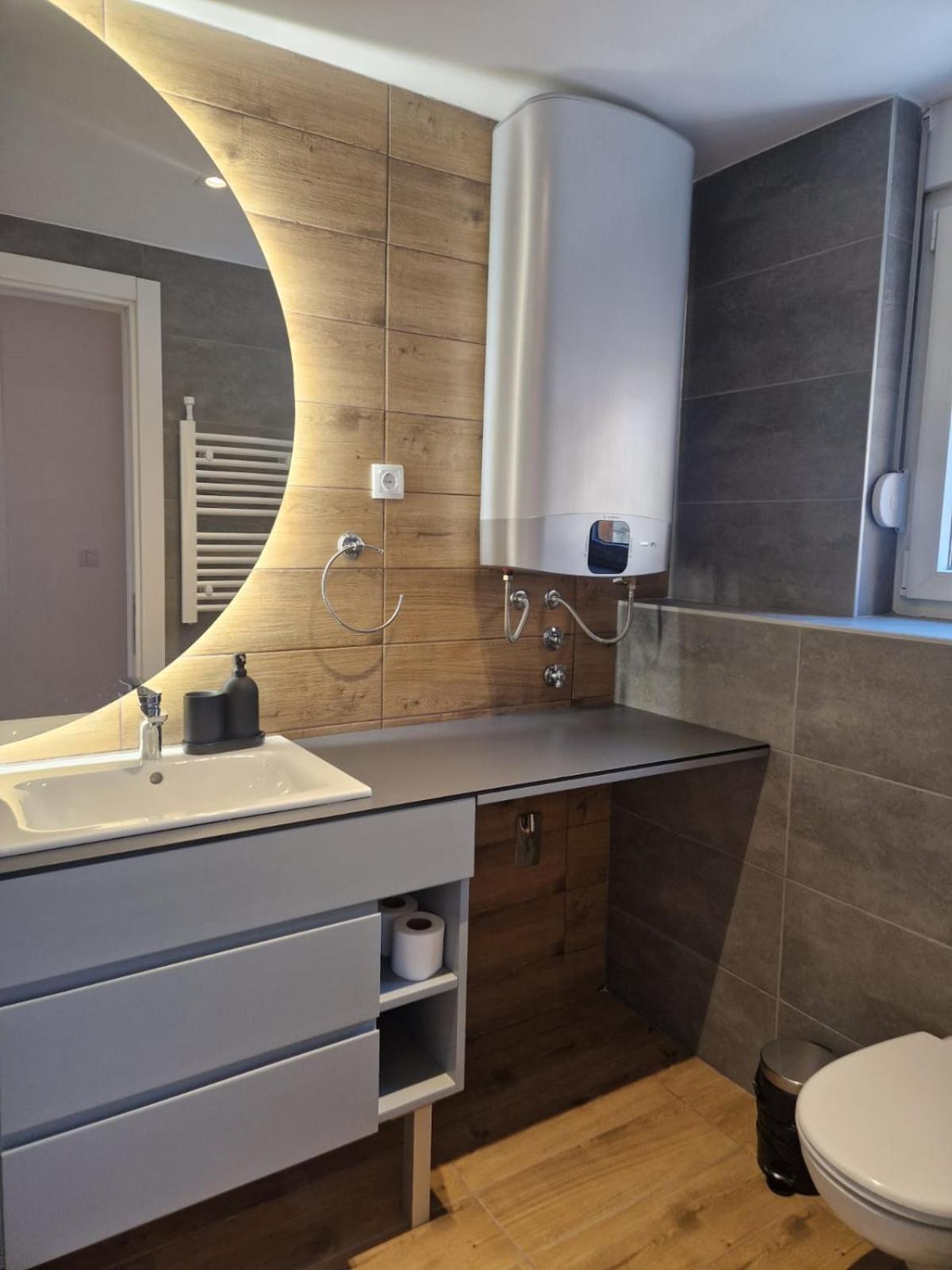 Divcigora Apartment